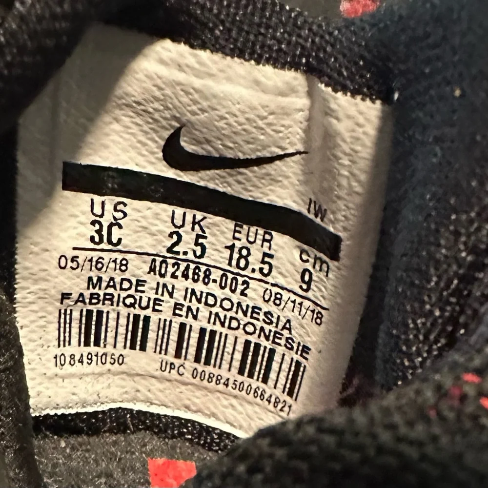 Nike excellent preowned